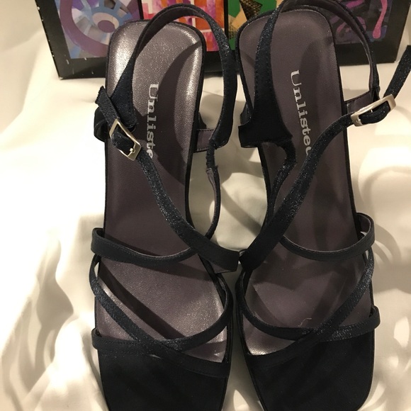 UNLISTED Womens Sz7.5 Sandals Strap#A176 - Picture 3 of 7